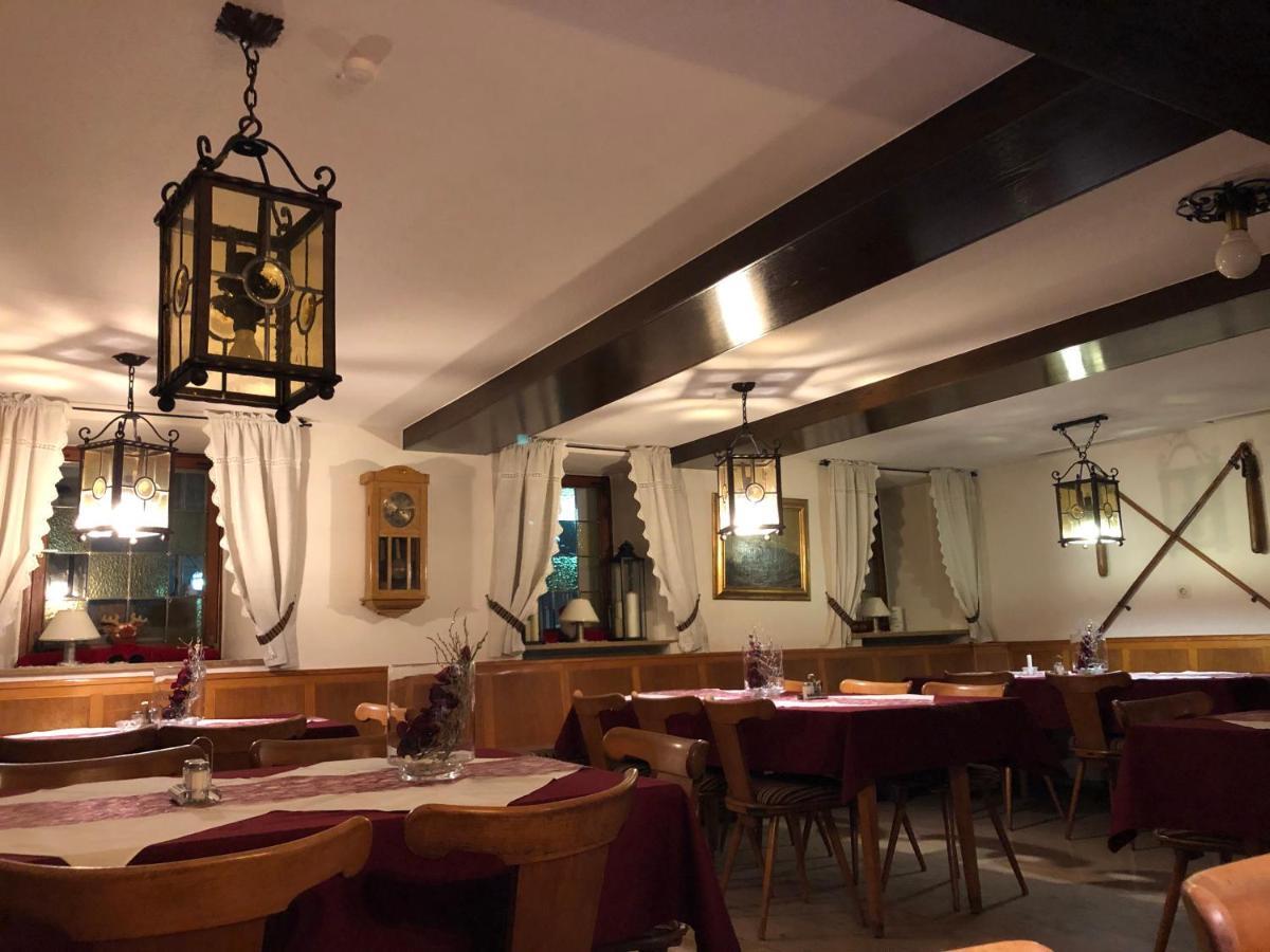 Gasthof Adler Schillingsfuerst Luaran gambar
